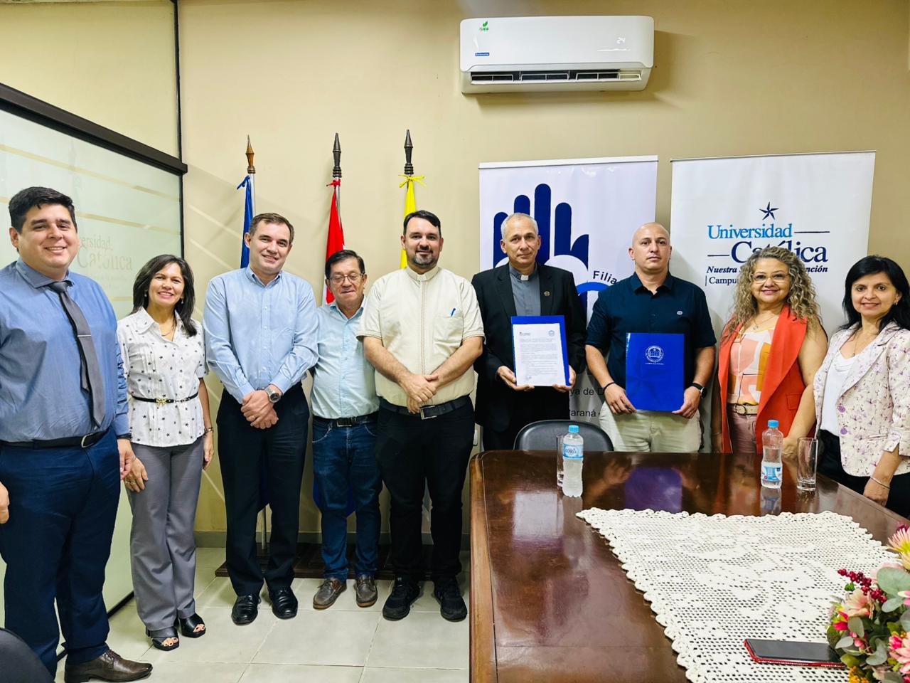 Firma de convenio UC y FUPADI